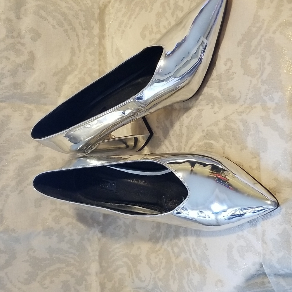 Silver Shoes, ladies sz 42